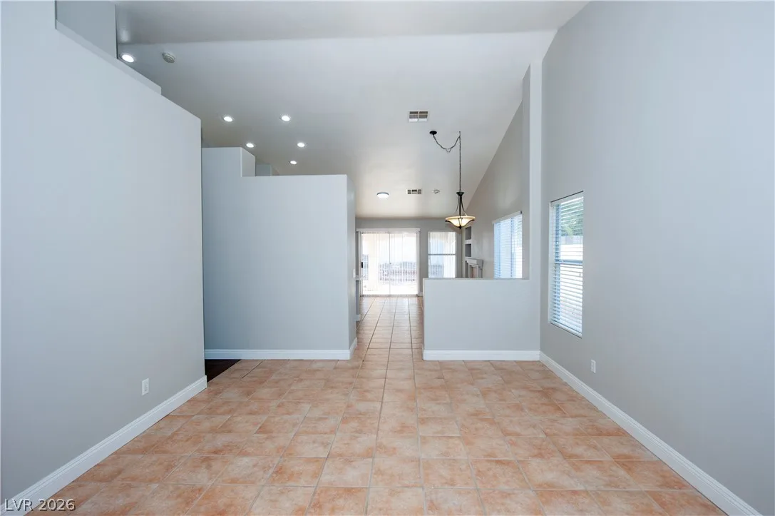 921 English Heather Drive — photo 3