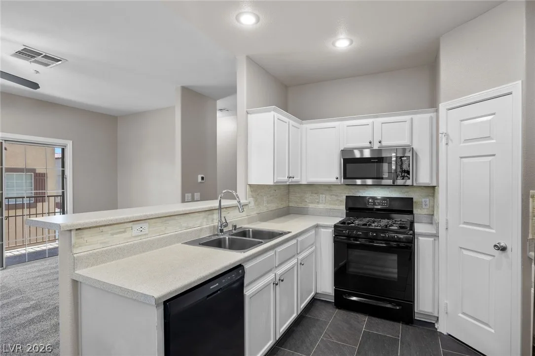 5940 Palmilla Street 1 — photo 4