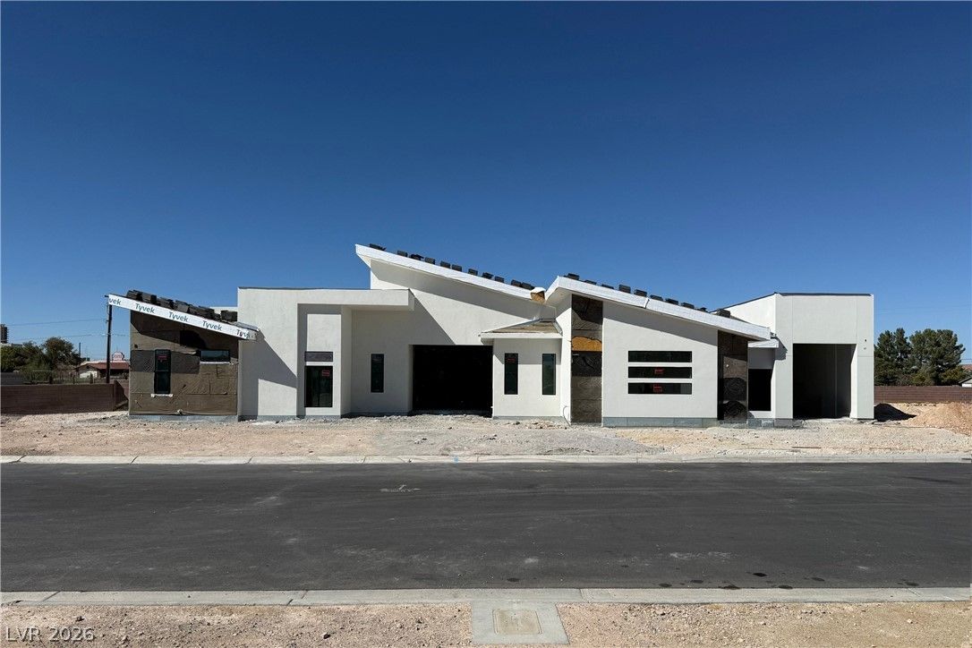 8760 Haven Street — photo 3 of 30