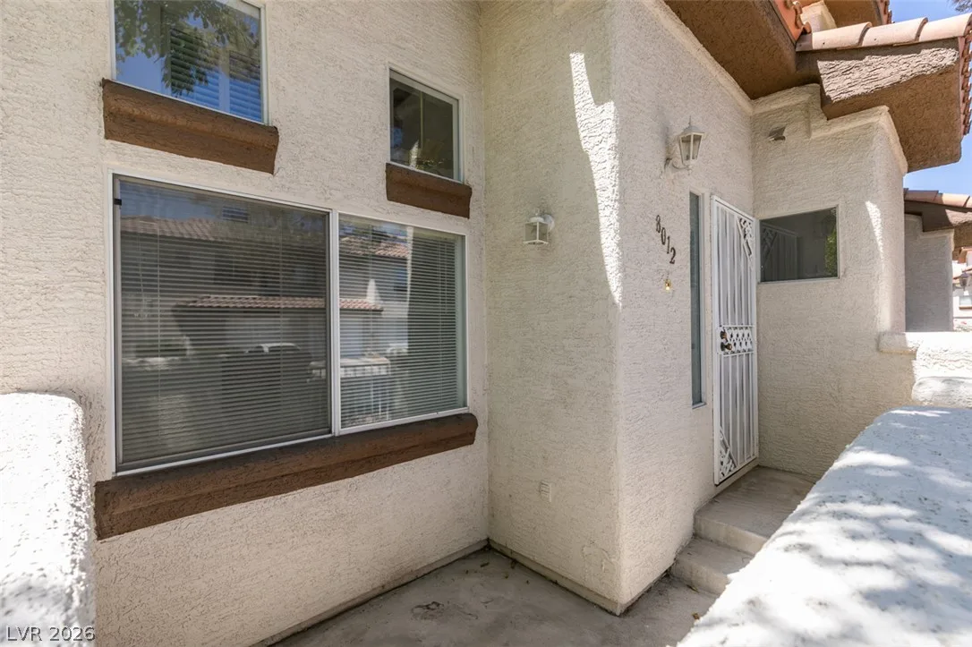 8012 Divine Drive — photo 3