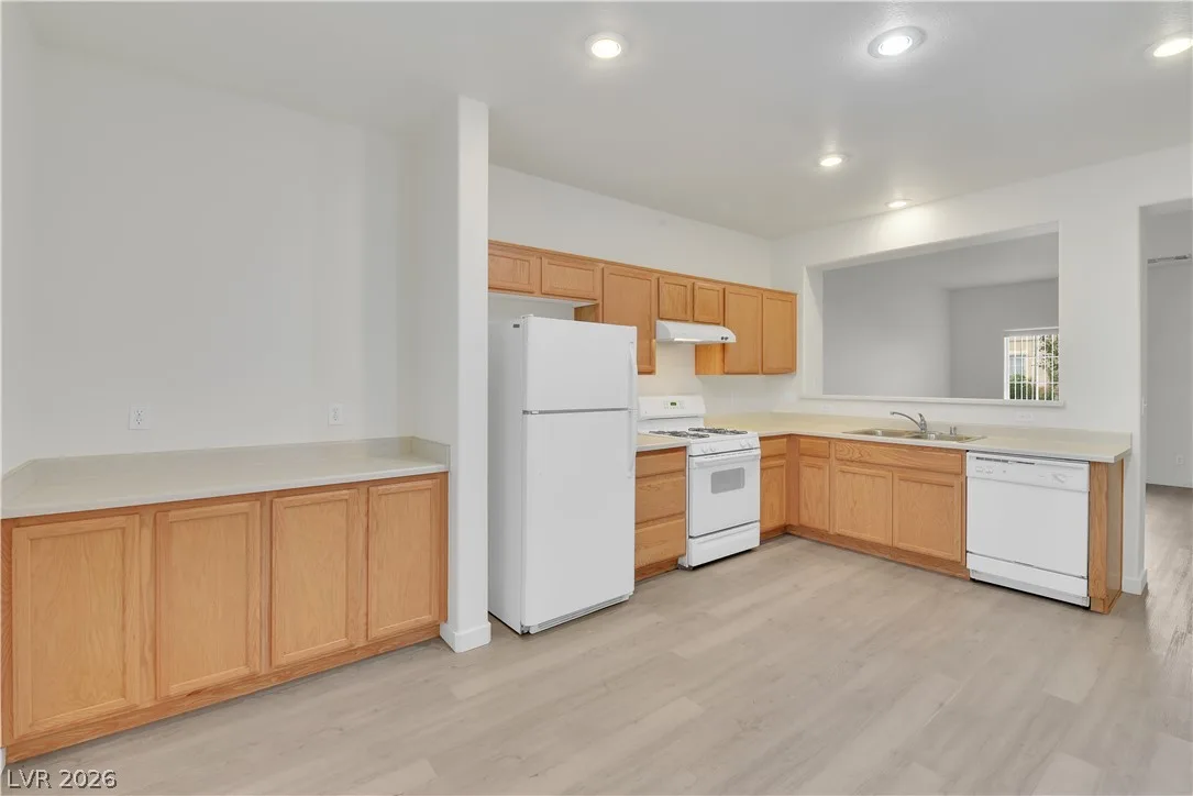 9905 MUSTANG CREEK Way — photo 4