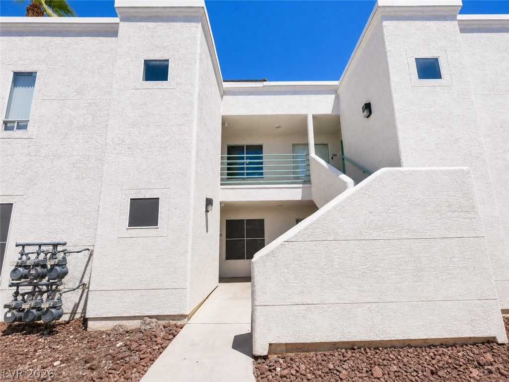 7100 Pirates Cove Road 2123 — photo 2
