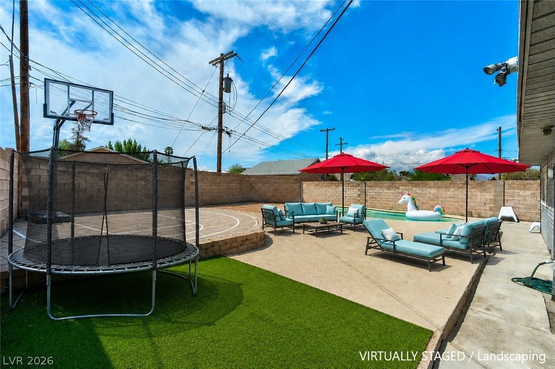 712 Harper Circle — photo 3