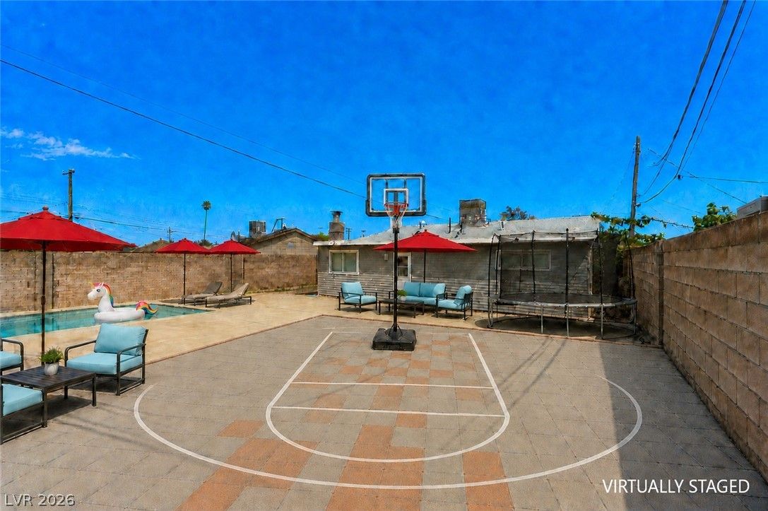 712 Harper Circle — photo 4