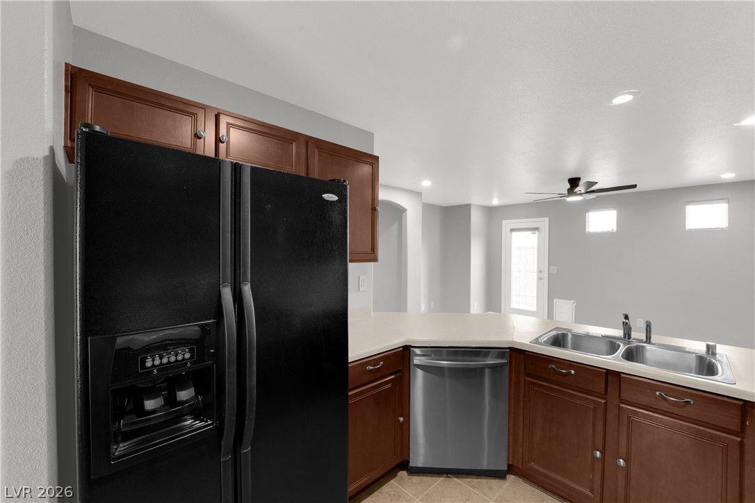 7470 Margollini Street — photo 1