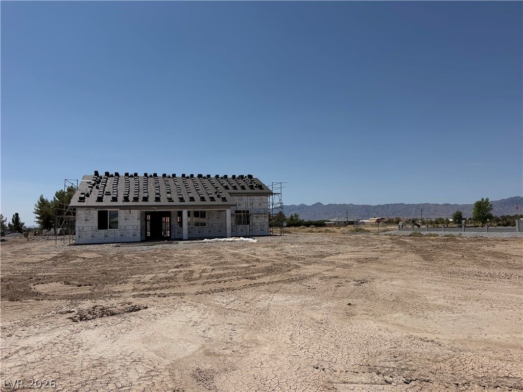 1520 East Cavalry Street — photo 3 of 35