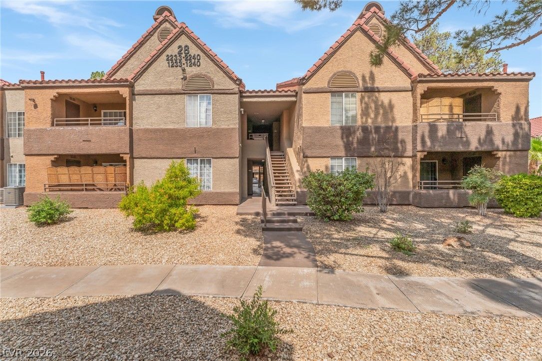 2200 South Fort Apache Road 1234 — photo 2 of 27