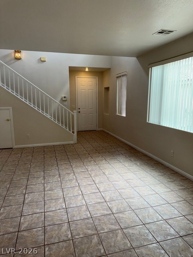 8475 Regal Hills Court — photo 5