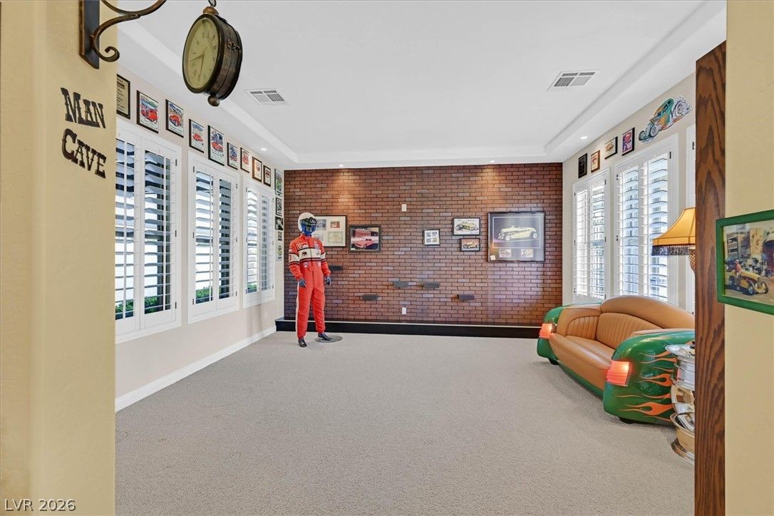 2380 Luberon Drive — photo 4