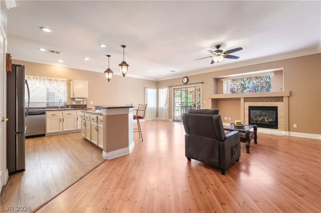 5910 Terra Grande Avenue — photo 5 of 43