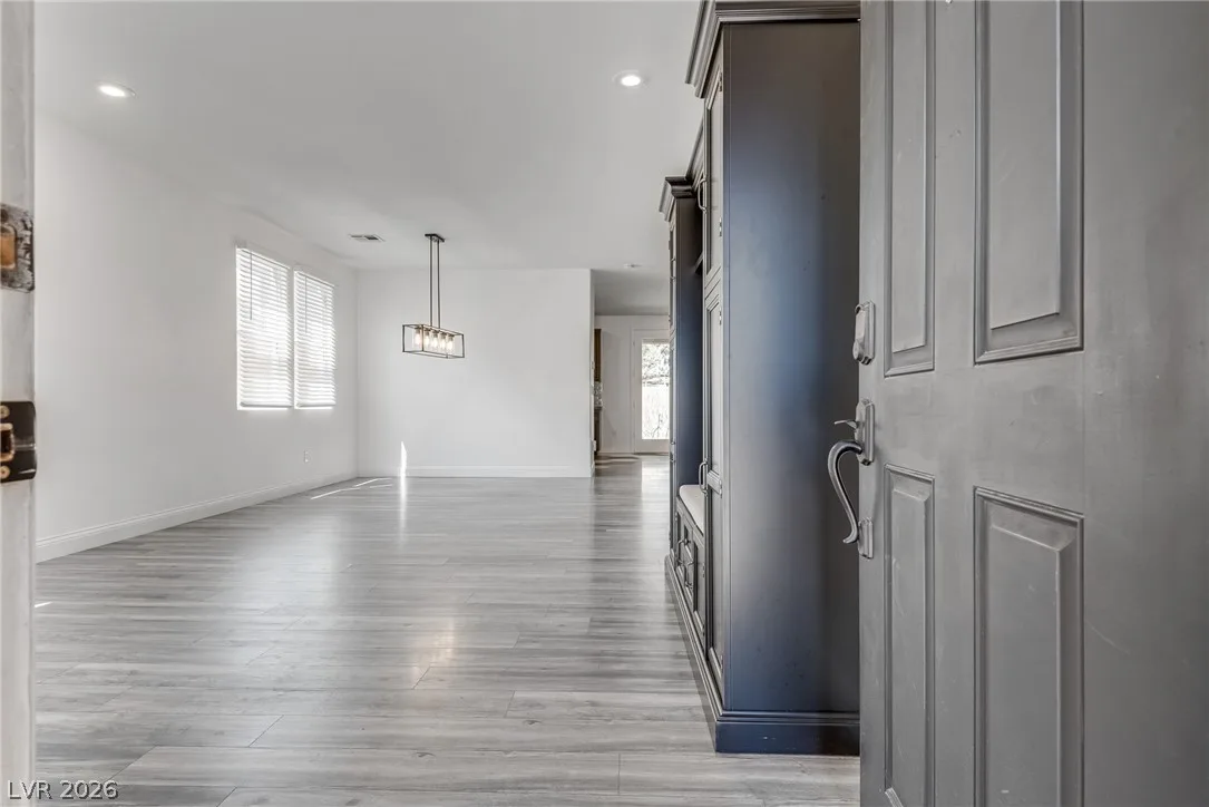 5525 Mesquite Creek Street — photo 4