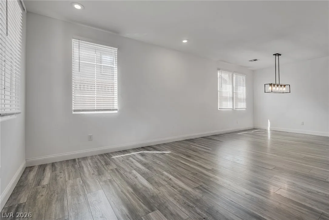 5525 Mesquite Creek Street — photo 5