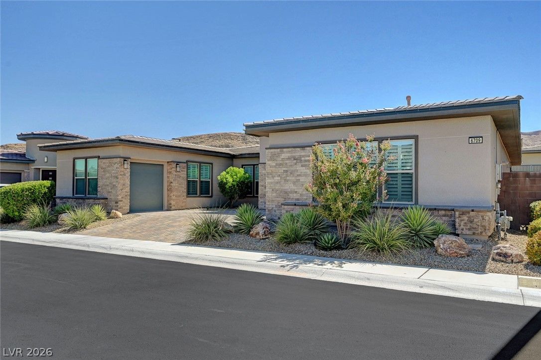 6709 Titanium Crest Street — photo 3