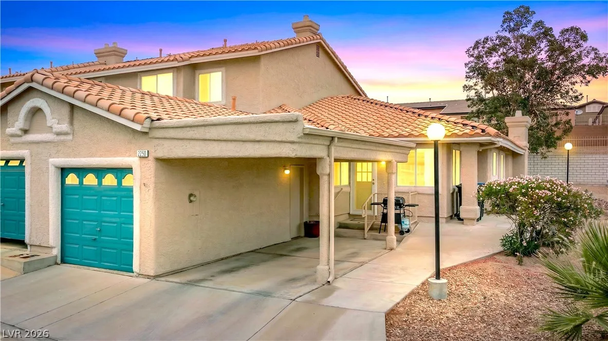 2250 Camel Mesa Drive — photo 2