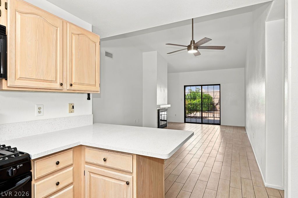 2851 South Valley View Boulevard 1093 — photo 2