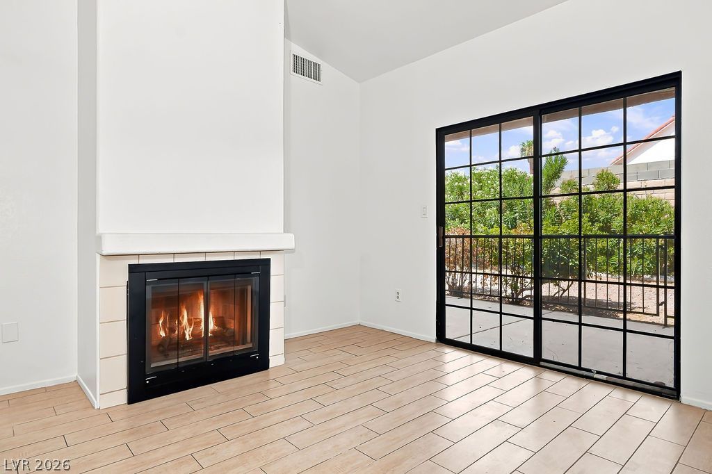 2851 South Valley View Boulevard 1093 — photo 5