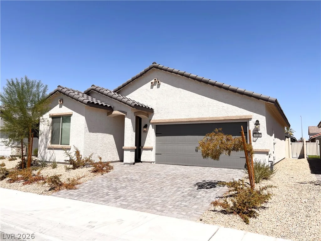 3232 Lahontan Street — photo 3