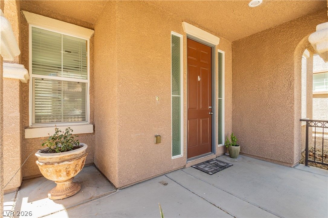 8611 Splendid Leaf Court — photo 5