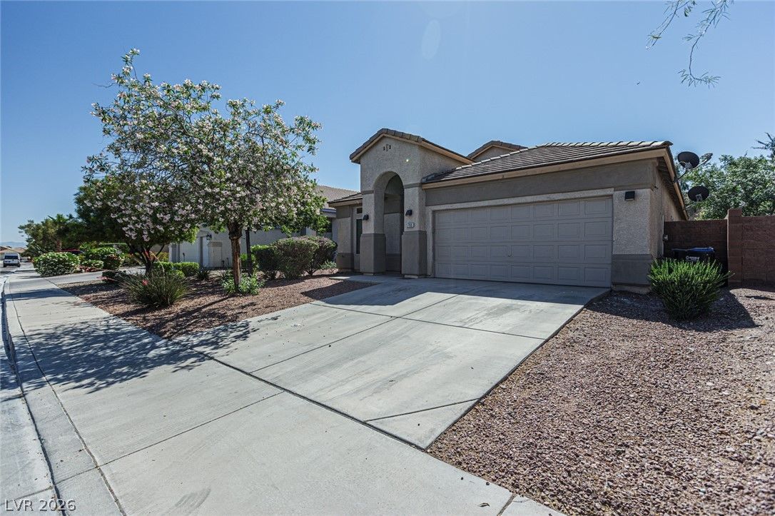 1765 Baja Lane — photo 3 of 31