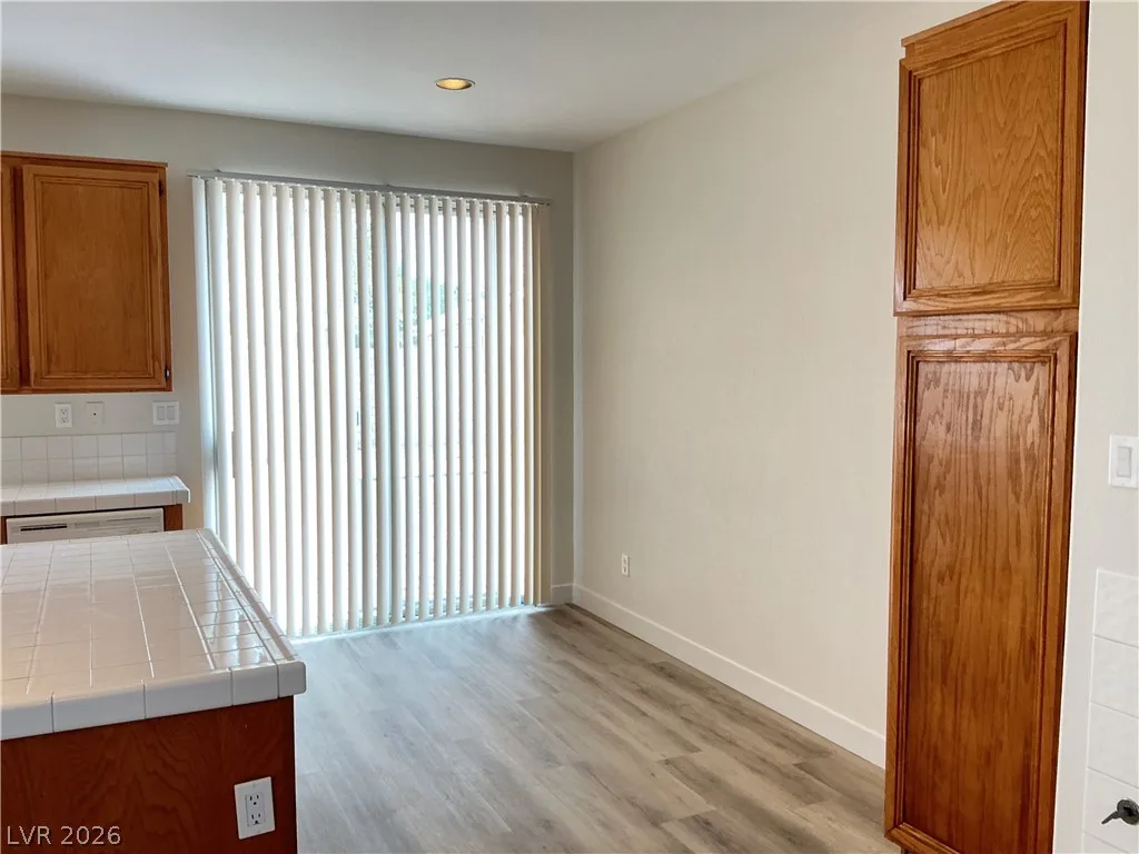 635 LANDVIEW Court 0 — photo 5