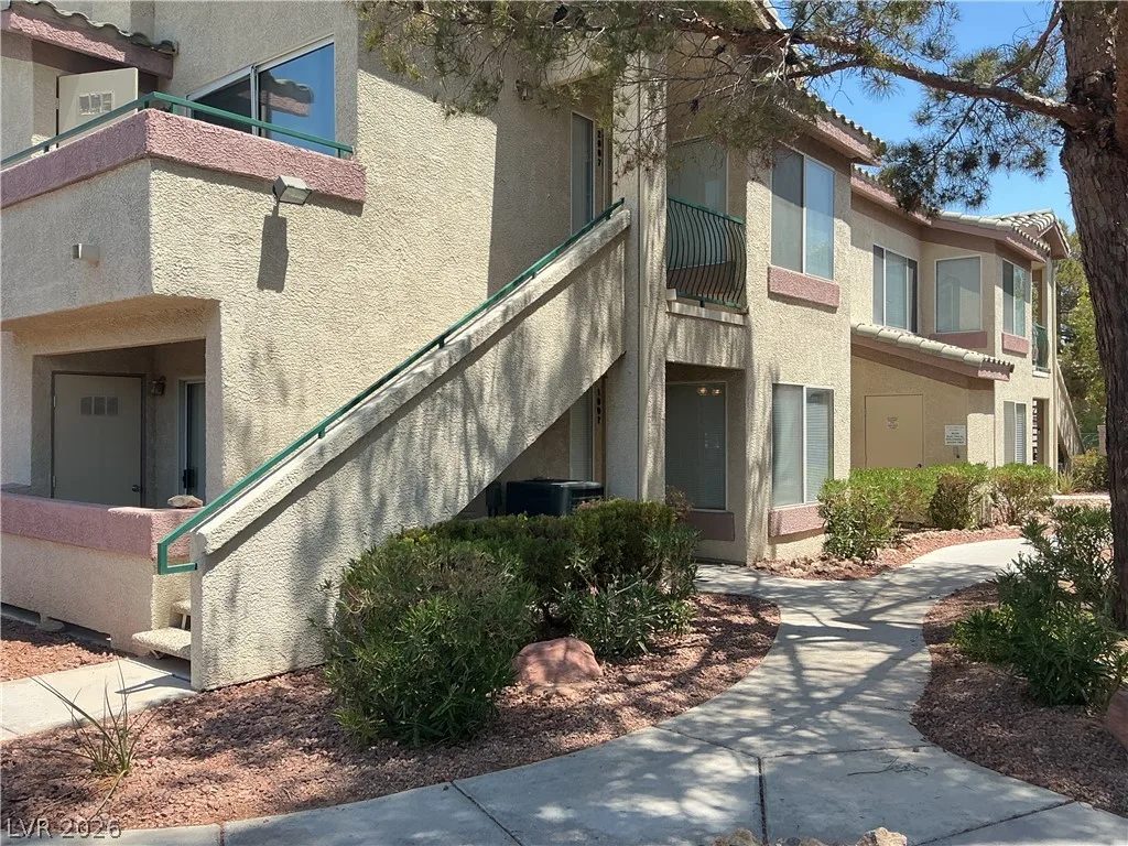 5710 East Tropicana Avenue 1007 — photo 2