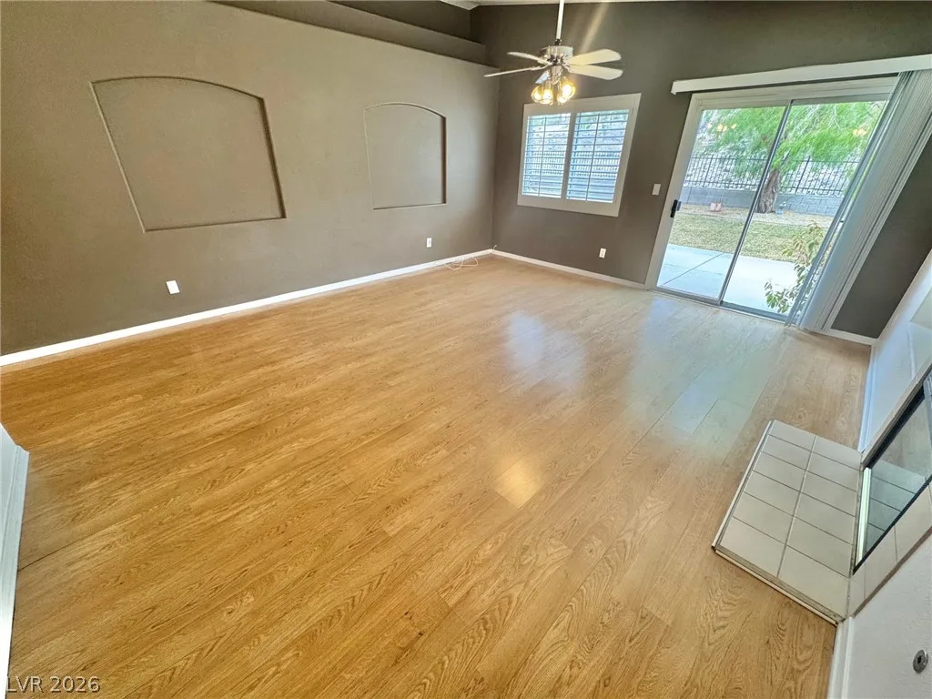 1396 Dragon Rock Drive — photo 3