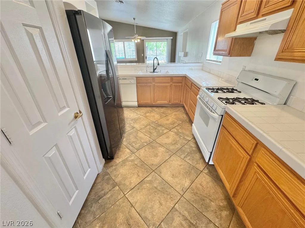 1396 Dragon Rock Drive — photo 5