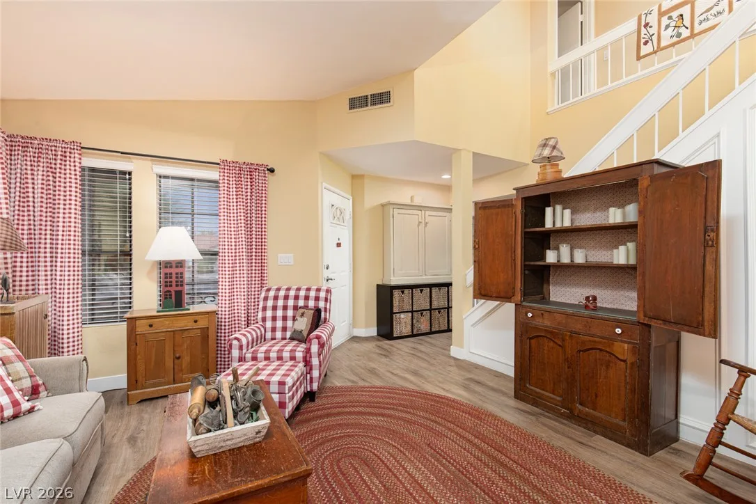 316 Brent Court — photo 5