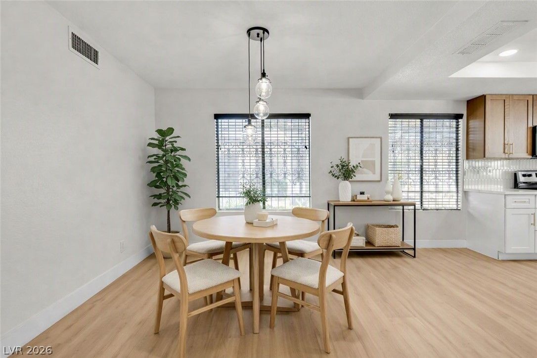2806 San Martin Court — photo 3