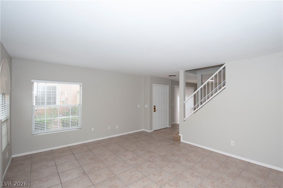 8444 Stoney Bluff Avenue — photo 4