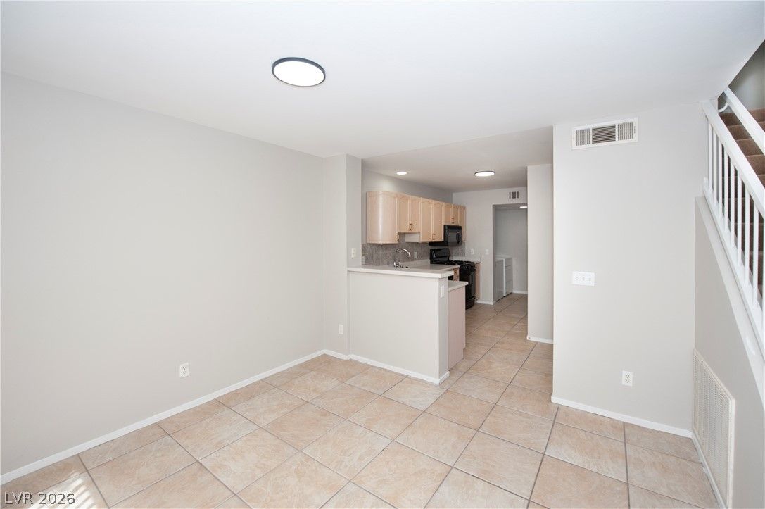 8444 Stoney Bluff Avenue — photo 5