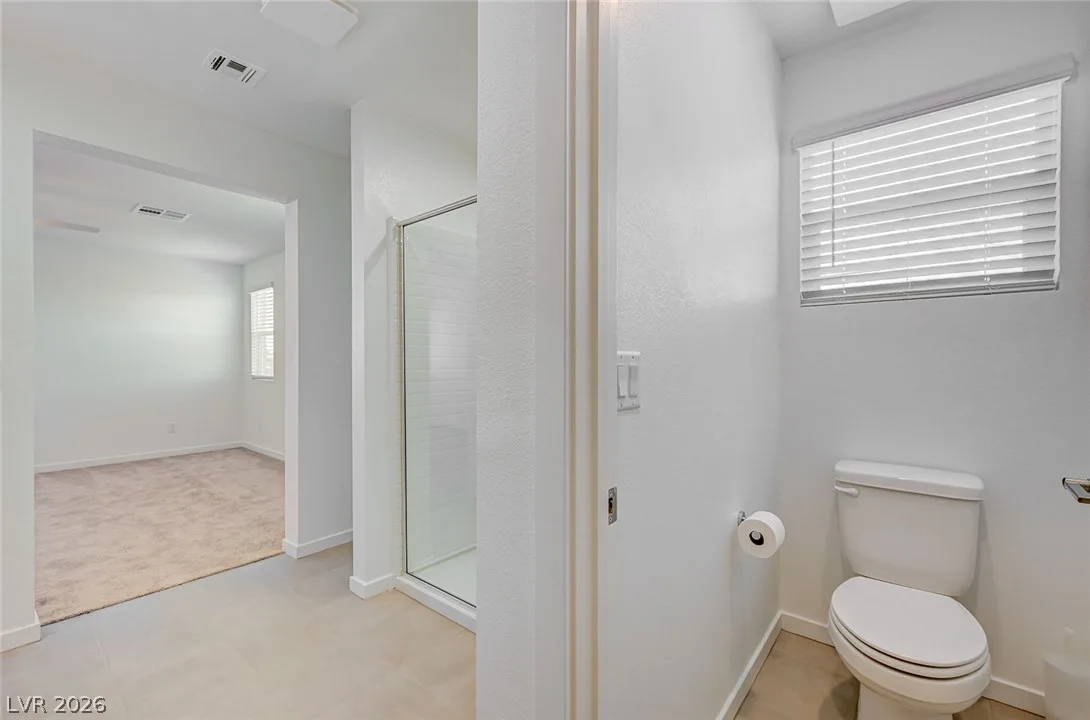 324 Lupton Avenue — photo 2