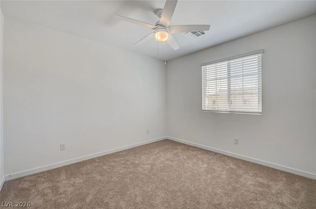 324 Lupton Avenue — photo 3
