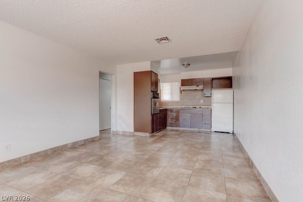 421 North Decatur Boulevard 2 — photo 5