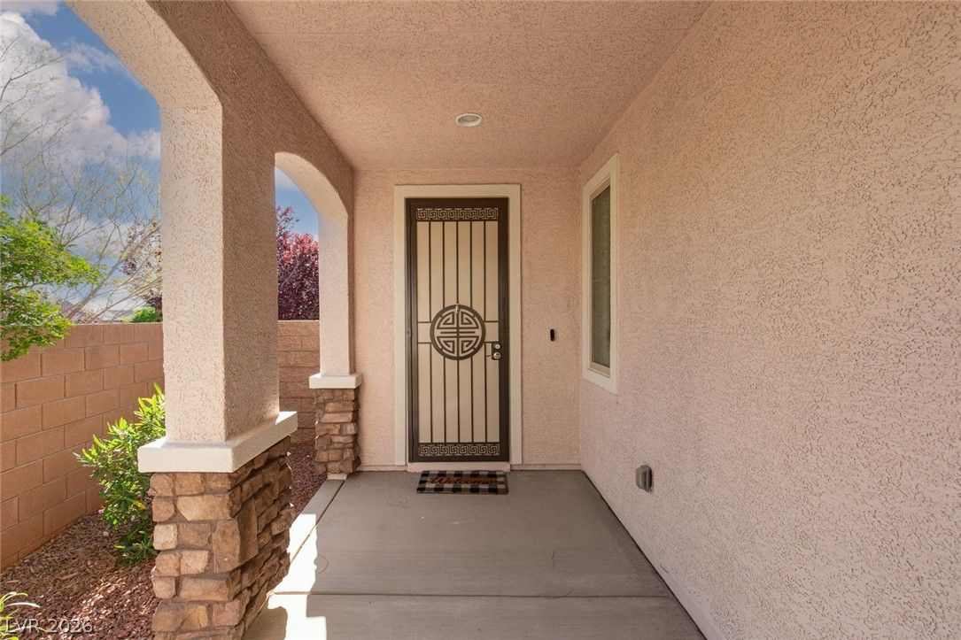 7624 Sugarloaf Peak Street — photo 3 of 34