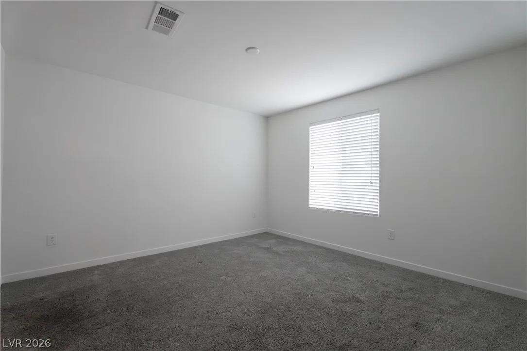 902 Bronzite Street — photo 3