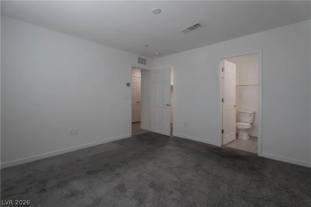 902 Bronzite Street — photo 5