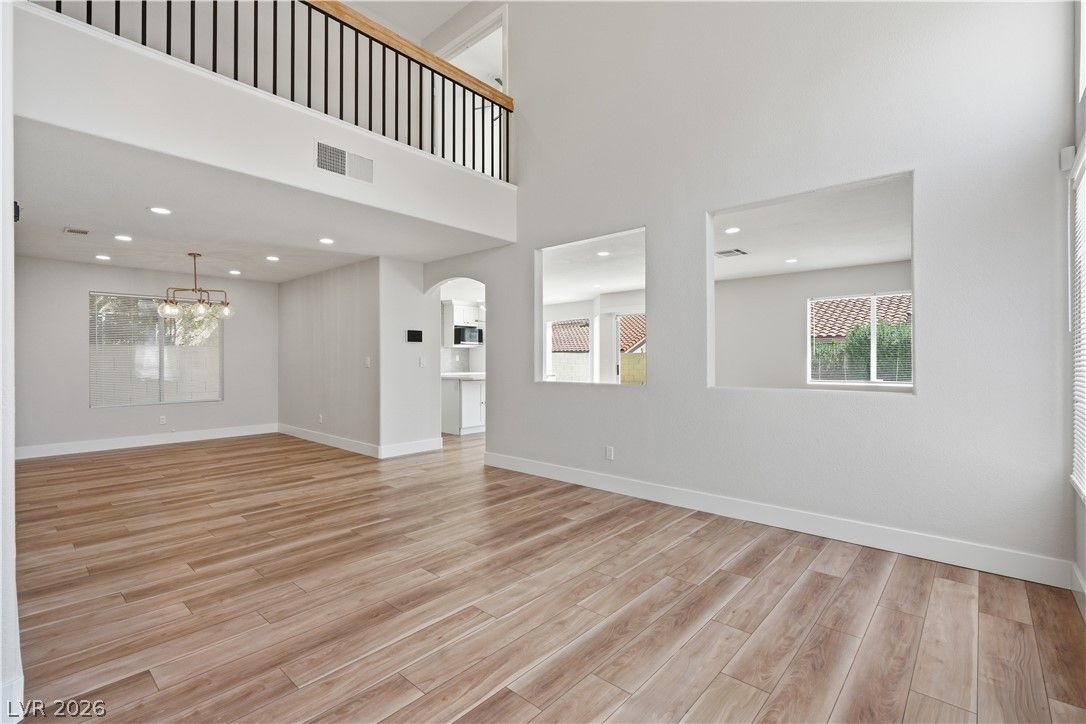 1620 Western Lily Street — photo 4