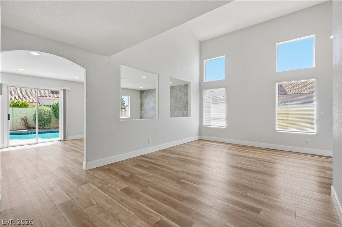 1620 Western Lily Street — photo 5