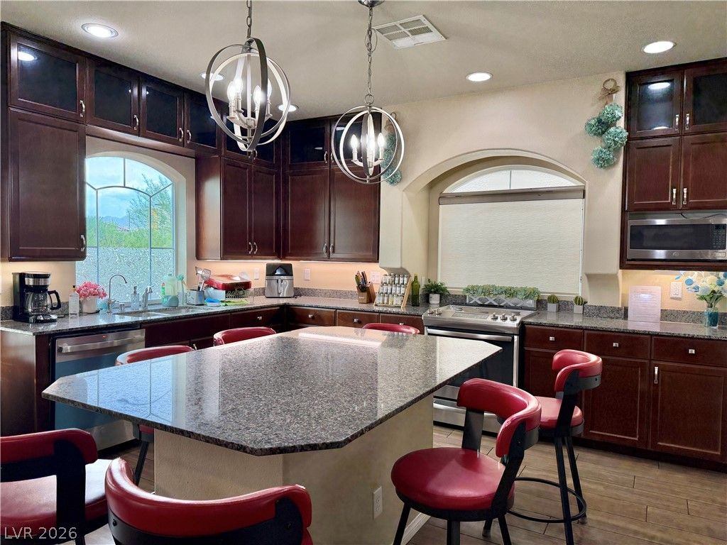 7125 Steele Canyon Street — photo 3