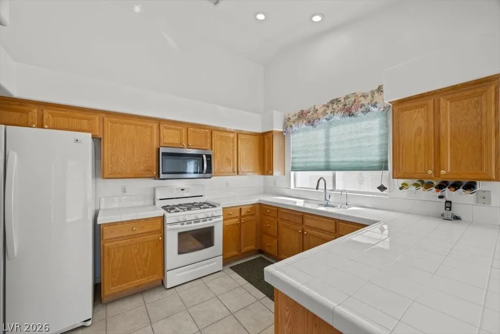 3743 Tohono Canyon Street — photo 2