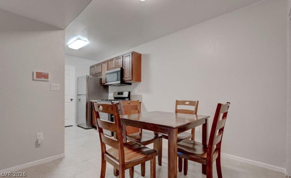 7885 West Flamingo Road 1016 — photo 4 of 17