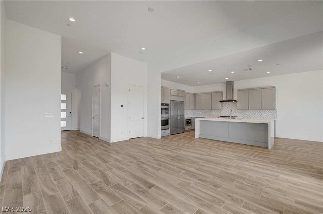 11803 Giroma Avenue — photo 5