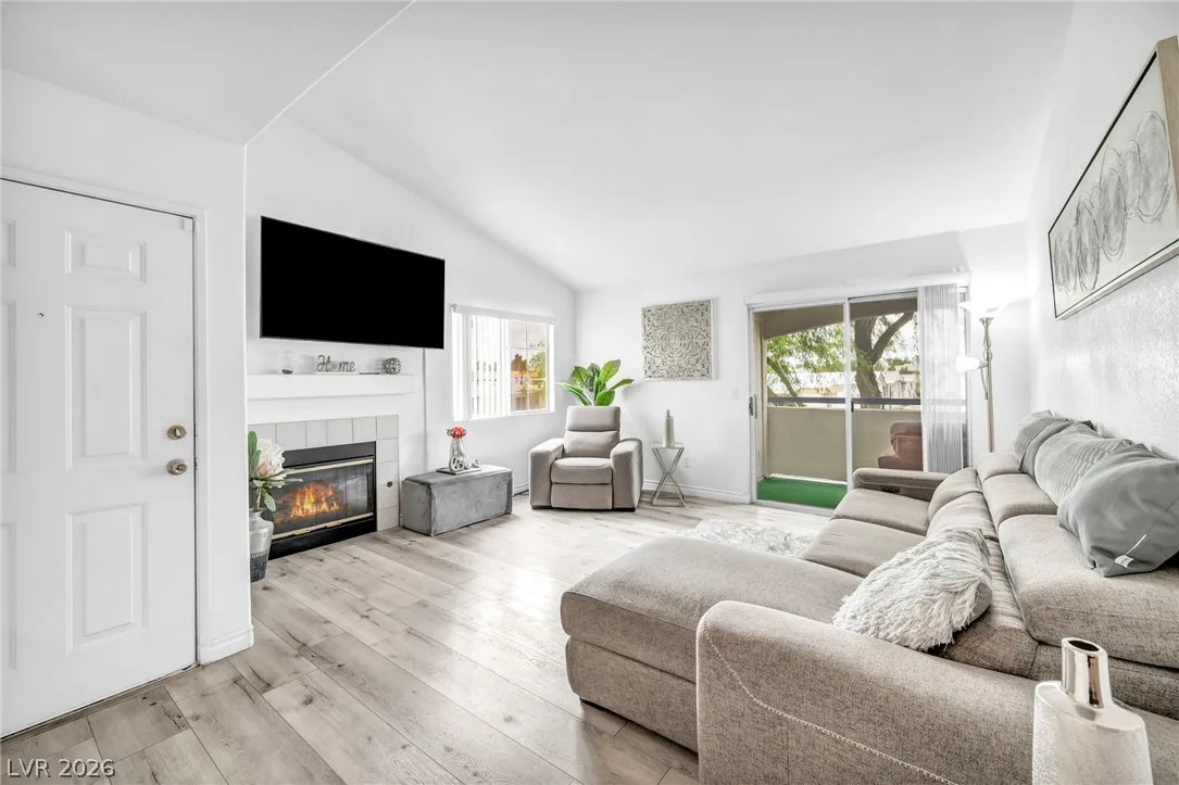 2725 South Nellis Boulevard 2103 — photo 3