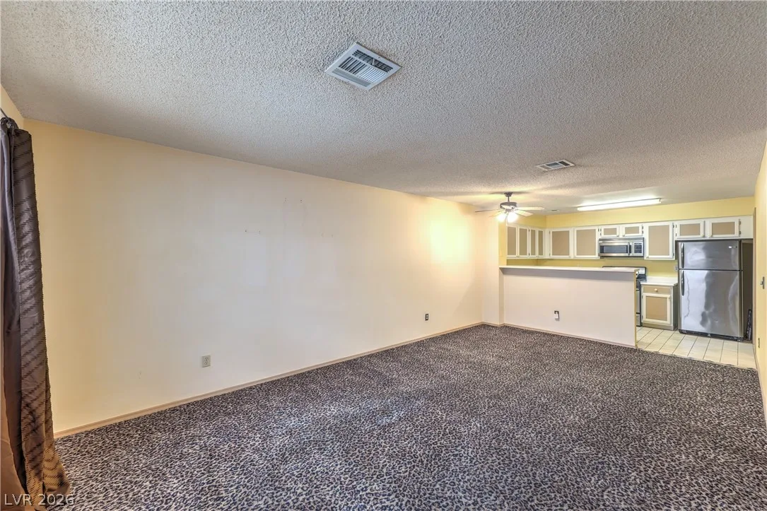 2041 Willowbury Drive D — photo 4