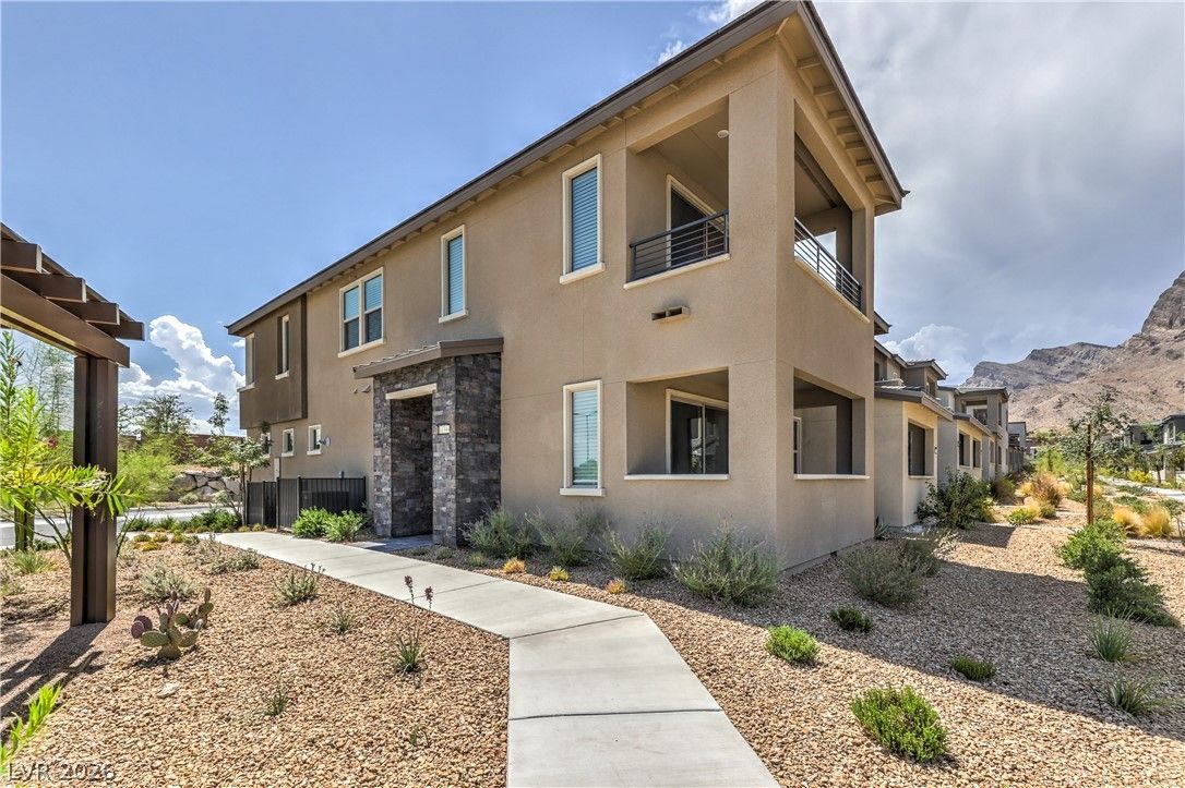 11390 Crimson Ledge Avenue — photo 3