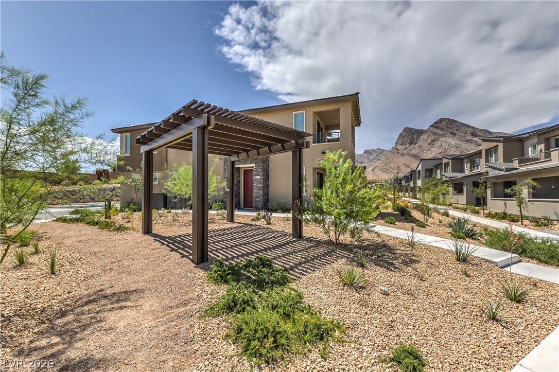 11390 Crimson Ledge Avenue — photo 4