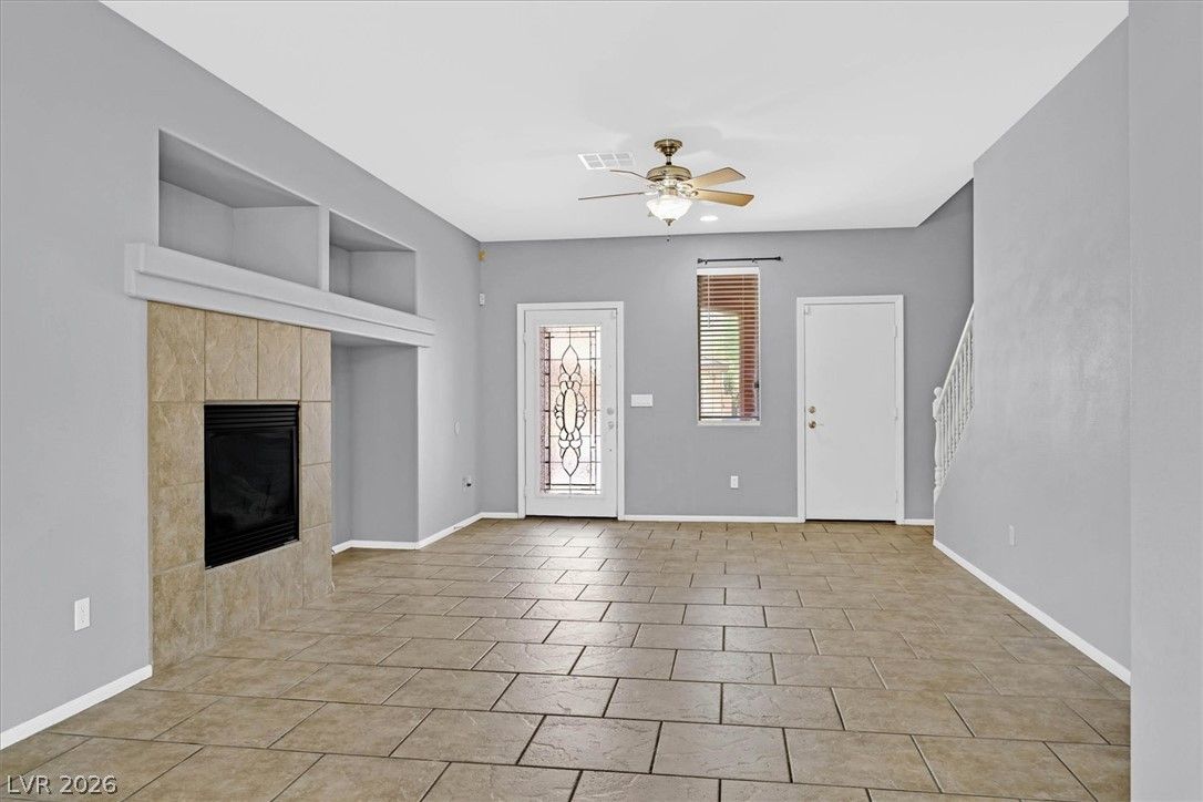 5517 Ovando Way — photo 2