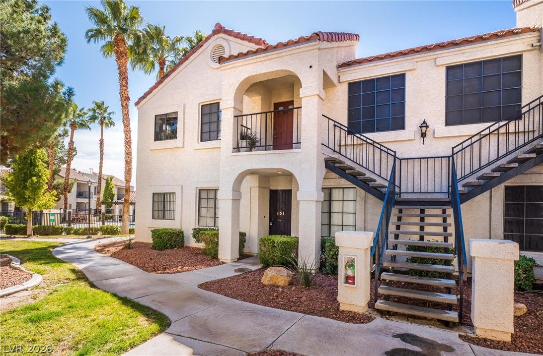 4736 Nara Vista Way 103 — photo 2 of 22