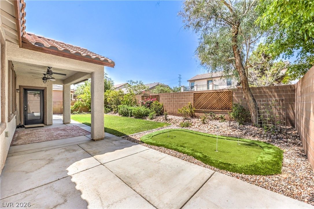 8213 Dragonfly Bush Court — photo 2